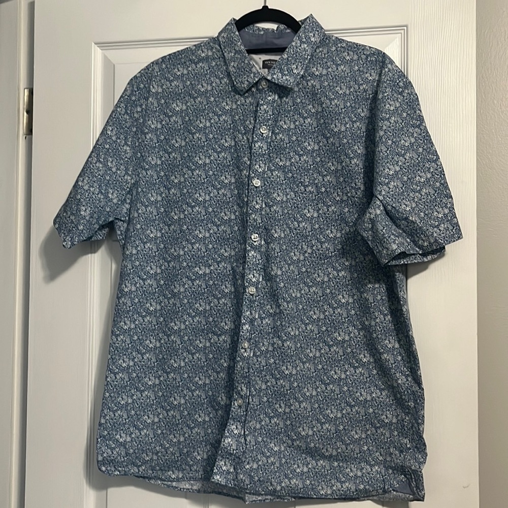 Van Huesen Floral Button Down -XL